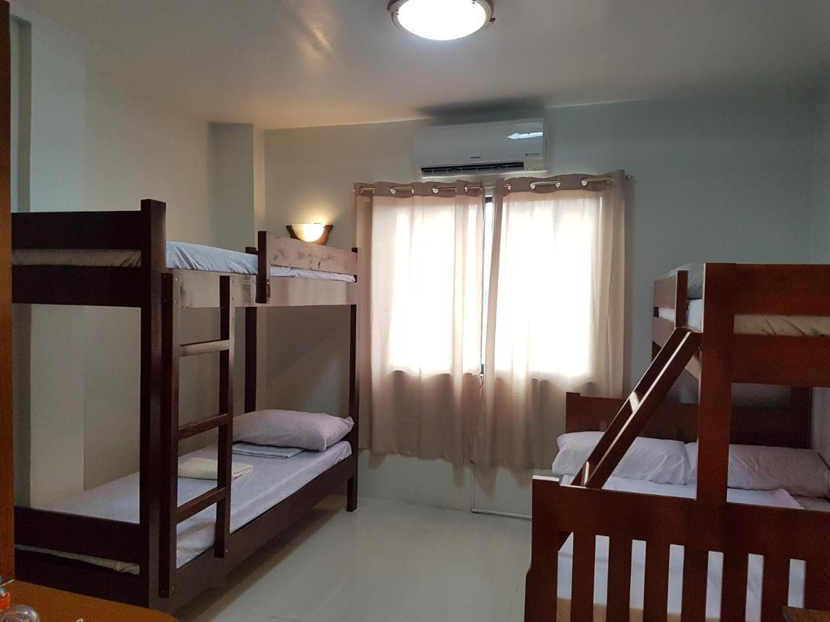 Lufian Dormitel Hostel Dumaguete City Buitenkant foto