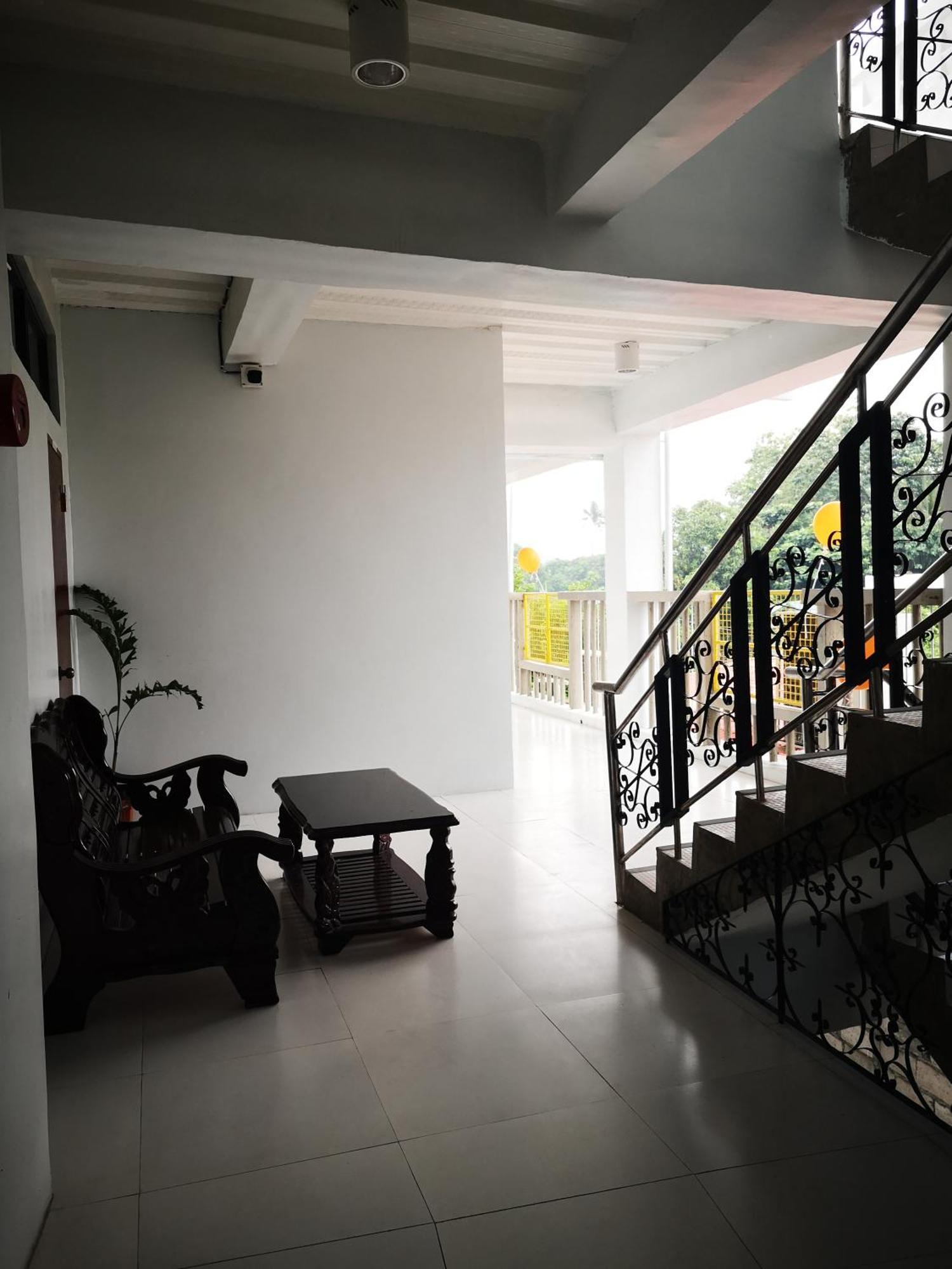Lufian Dormitel Hostel Dumaguete City Buitenkant foto