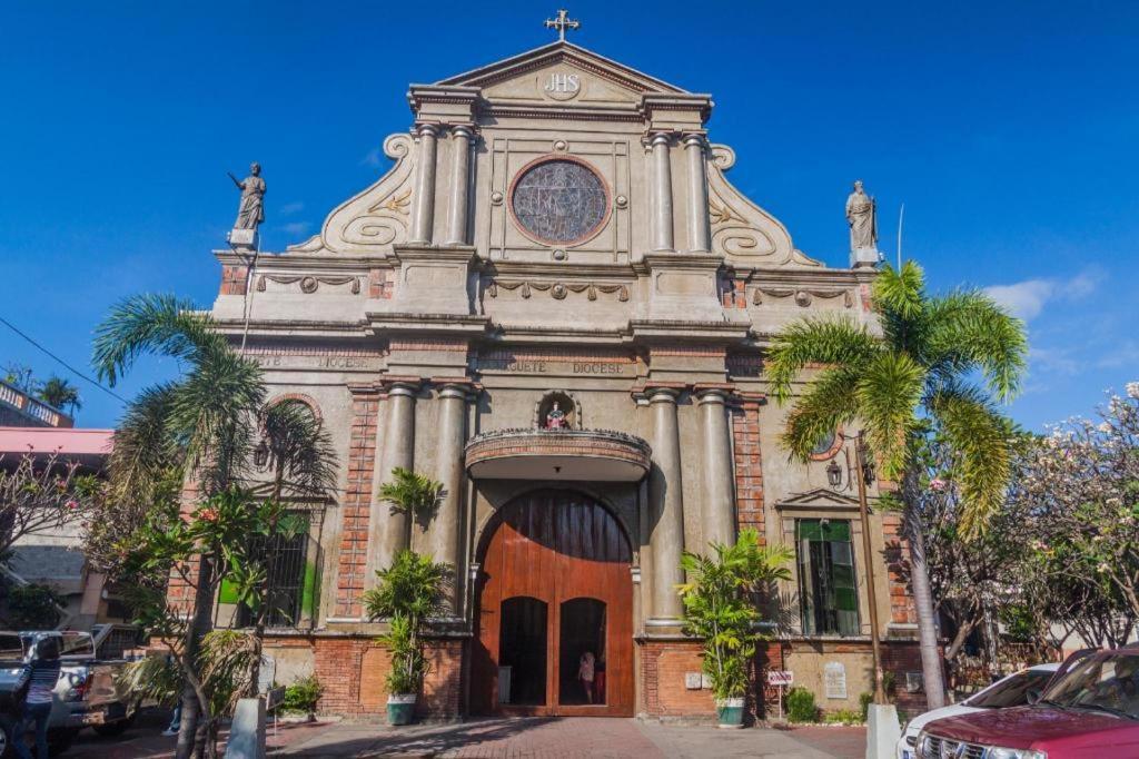 Lufian Dormitel Hostel Dumaguete City Buitenkant foto