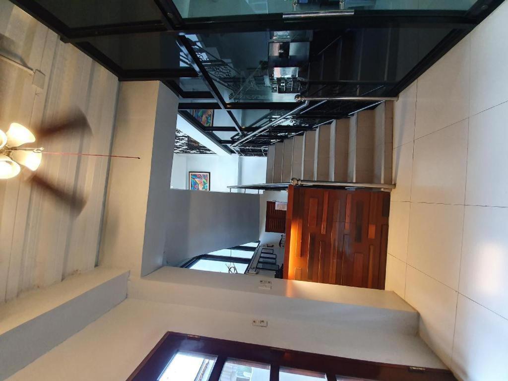 Lufian Dormitel Hostel Dumaguete City Buitenkant foto